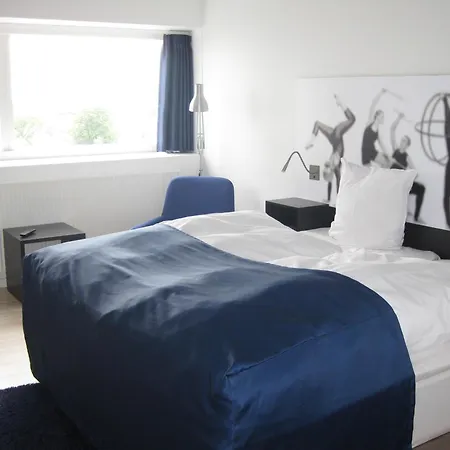 מלון Dgi-huset 3*